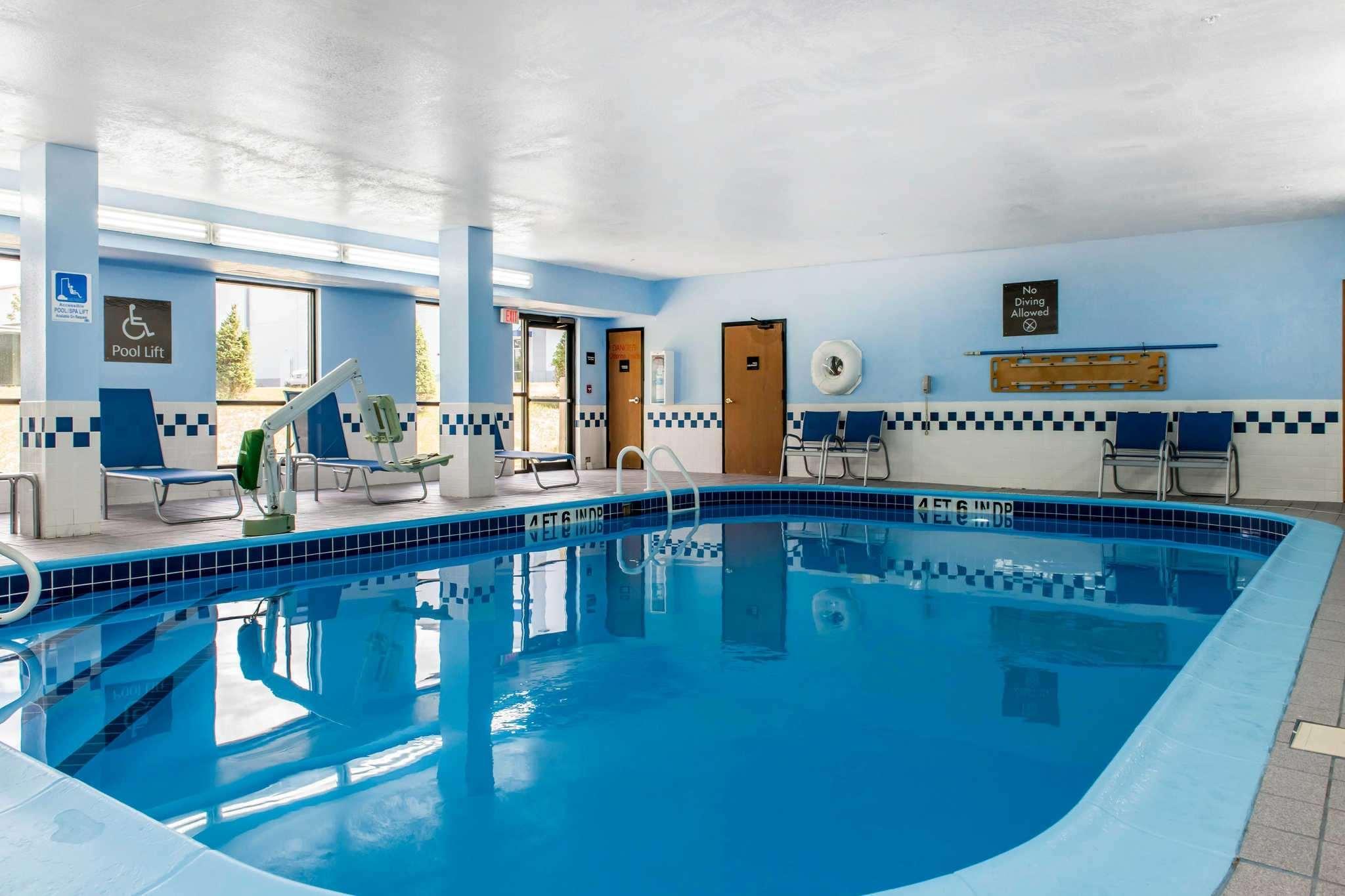 Comfort Inn Blue Ash North Bagian luar foto